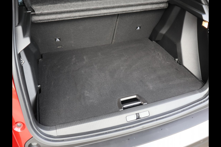 Peugeot 2008 1.2 HYBRID 145 PK ALLURE AUT. + ADAPTIVE CRUISE | CARPLAY | DIGITALE COCKPIT | CAMERA