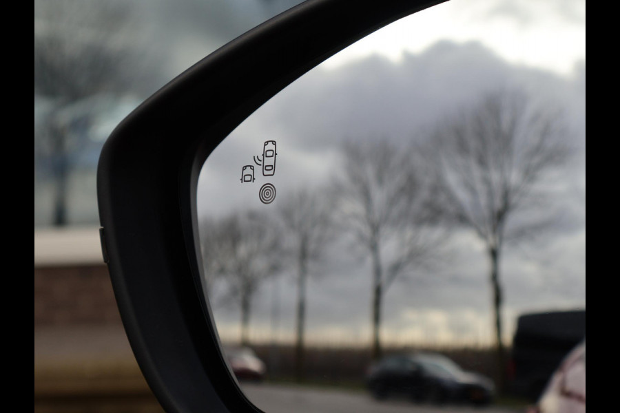 Peugeot 2008 1.2 HYBRID 145 PK ALLURE AUT. + ADAPTIVE CRUISE | CARPLAY | DIGITALE COCKPIT | CAMERA