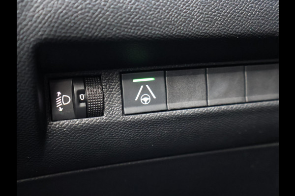 Peugeot 2008 1.2 HYBRID 145 PK ALLURE AUT. + ADAPTIVE CRUISE | CARPLAY | DIGITALE COCKPIT | CAMERA