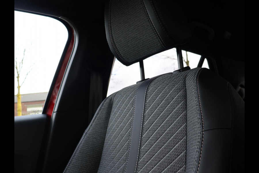 Peugeot 2008 1.2 HYBRID 145 PK ALLURE AUT. + ADAPTIVE CRUISE | CARPLAY | DIGITALE COCKPIT | CAMERA