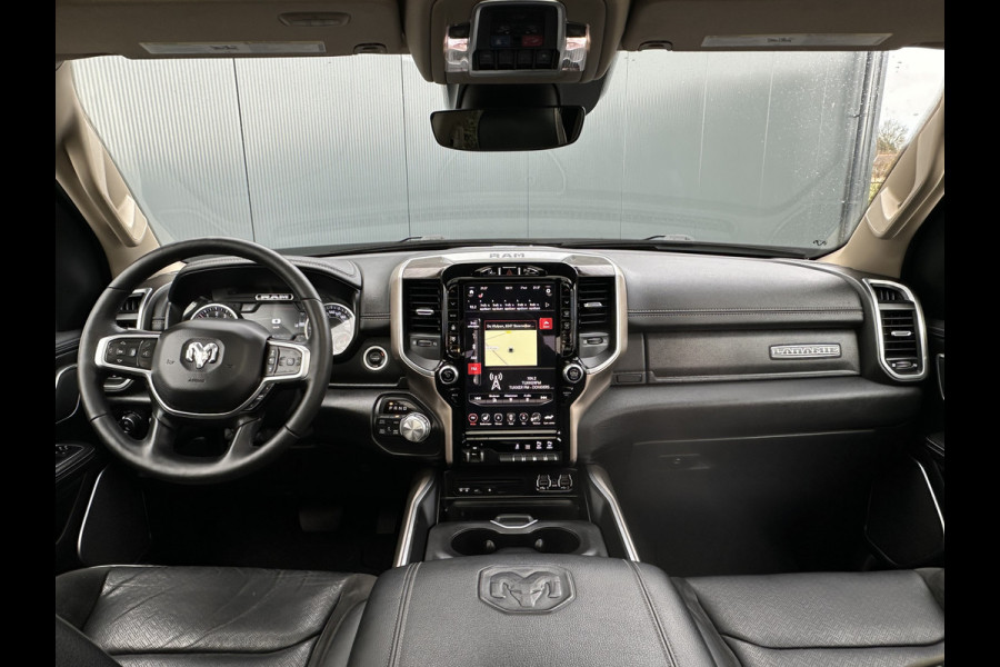 Dodge Ram 1500 5.7 V8 LARAMIE / LPG / TREKHAAK 3.5T / ADAPTIVE CRUISE / CAMERA / PANO / 12 INCH SCREEN / DELMONICO RED