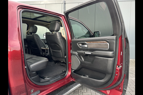 Dodge Ram 1500 5.7 V8 LARAMIE / LPG / TREKHAAK 3.5T / ADAPTIVE CRUISE / CAMERA / PANO / 12 INCH SCREEN / DELMONICO RED