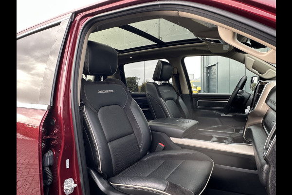 Dodge Ram 1500 5.7 V8 LARAMIE / LPG / TREKHAAK 3.5T / ADAPTIVE CRUISE / CAMERA / PANO / 12 INCH SCREEN / DELMONICO RED