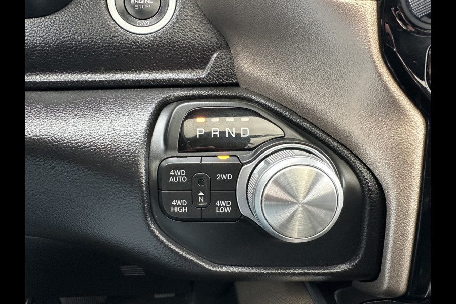 Dodge Ram 1500 5.7 V8 LARAMIE / LPG / TREKHAAK 3.5T / ADAPTIVE CRUISE / CAMERA / PANO / 12 INCH SCREEN / DELMONICO RED