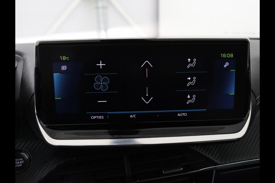 Peugeot e-2008 EV GT 50 kWh | SOH 91% | 3 Fase | Stoelverwarming | Leder/Alcantara | Adaptive cruise | Keyless | Navigatie | Carplay | Full LED