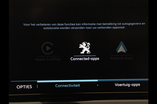 Peugeot e-2008 EV GT 50 kWh | SOH 91% | 3 Fase | Stoelverwarming | Leder/Alcantara | Adaptive cruise | Keyless | Navigatie | Carplay | Full LED