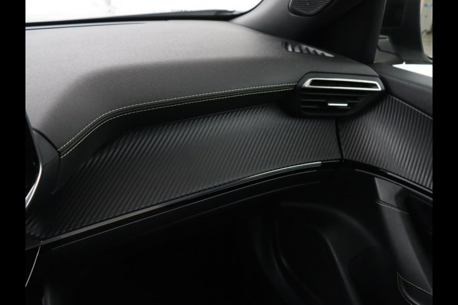 Peugeot e-2008 EV GT 50 kWh | SOH 91% | 3 Fase | Stoelverwarming | Leder/Alcantara | Adaptive cruise | Keyless | Navigatie | Carplay | Full LED