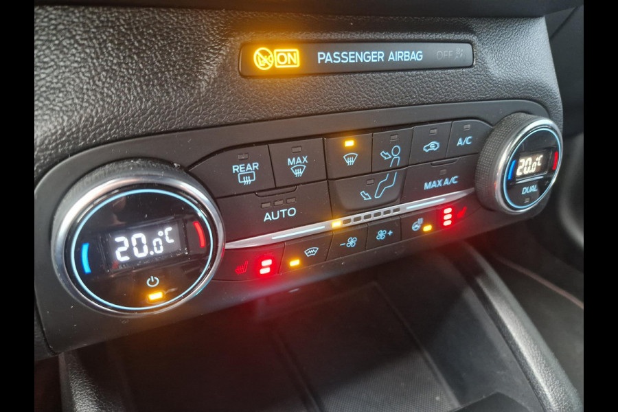 Ford FOCUS Wagon 1.0 EcoBoost ST Line Business | Trekhaak | LED verlichting voor en achter incl. LED dagrijverl.| Winterpack | Technology Pack  Family Pack | Comfortpack | Privacy Glass