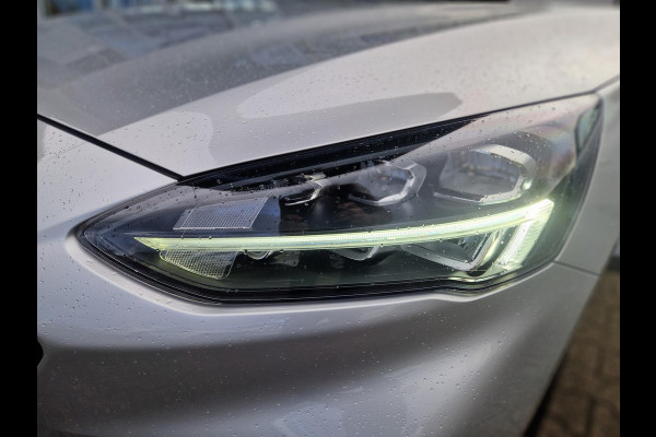 Ford FOCUS Wagon 1.0 EcoBoost ST Line Business | Trekhaak | LED verlichting voor en achter incl. LED dagrijverl.| Winterpack | Technology Pack  Family Pack | Comfortpack | Privacy Glass