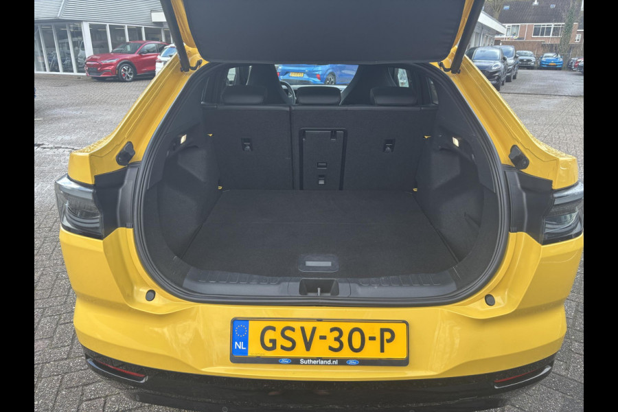 Ford Capri Premium Extended Range RWD 77 kWh | 286 pk | Driver Assistance Pack | Panoramadak | Grote Accu | Dealer onderhouden