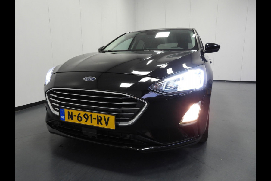 Ford Focus 1.0 EcoBoost Titanium X Business NAVI/CAMERA/LED/VIRTUAL/16"LMV!