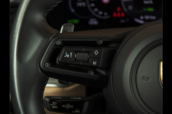 Porsche Cayenne 3.0 E-Hybrid NIEUW MODEL-21"-PANO-BOSE-SPORTCHRONO