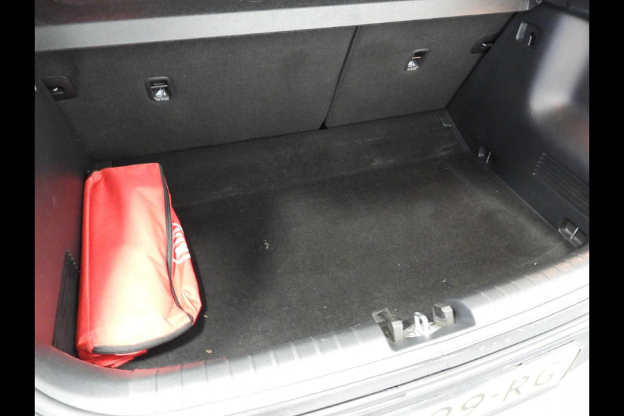 Kia Stonic 1.0 T-GDi DynamicPlusLine NAVI/CAMERA/CLIMA/TERKH./16"LMV!