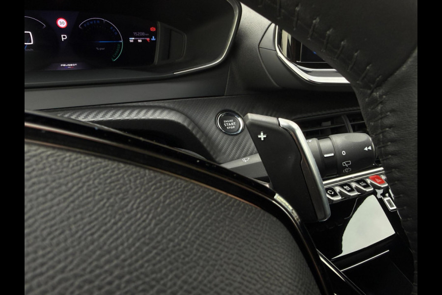 Peugeot 2008 Allure 145pk Aut.Navi 360° dodehoek Camera ACC Carbon Apple Carplay & Android Auto Virtual Cockpit