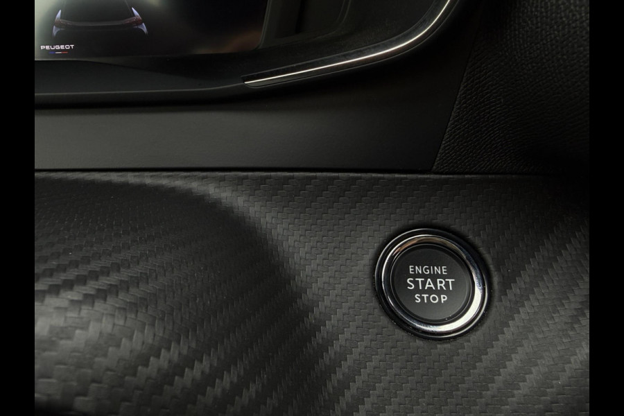 Peugeot 2008 Allure 145pk Aut.Navi 360° dodehoek Camera ACC Carbon Apple Carplay & Android Auto Virtual Cockpit