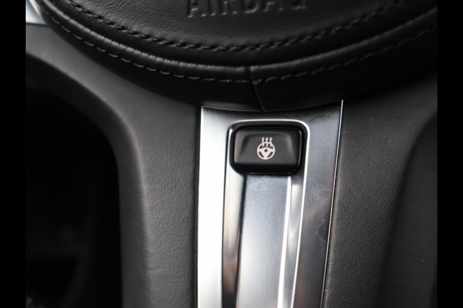 BMW 3 Serie Touring 320d HIGH EXECUTIVE SPORTLINE 190 PK AUT. *ALPINWEISS* + ELEK. TREKHAAK | LASER LED | 18 INCH | STOEL/STUURWIELVERW.