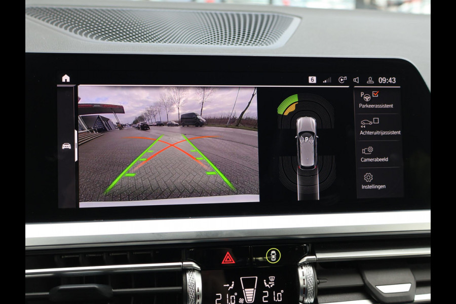 BMW 3 Serie Touring 320d HIGH EXECUTIVE SPORTLINE 190 PK AUT. *ALPINWEISS* + ELEK. TREKHAAK | LASER LED | 18 INCH | STOEL/STUURWIELVERW.