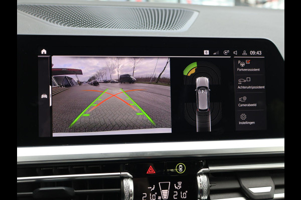 BMW 3 Serie Touring 320d HIGH EXECUTIVE SPORTLINE 190 PK AUT. *ALPINWEISS* + ELEK. TREKHAAK | LASER LED | 18 INCH | STOEL/STUURWIELVERW.