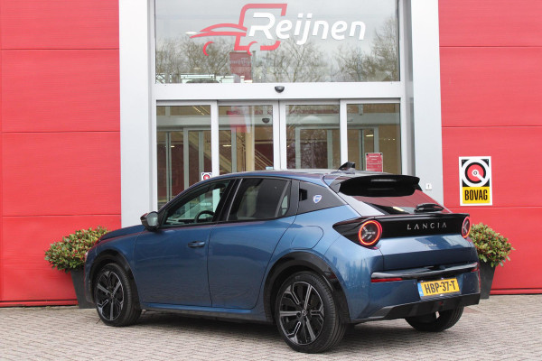 Lancia Ypsilon EDIZIONE CASSINA LIMITATA 156PK 51 kWh | WARMTEPOMP! | 3-FASE! | DRAADLOOS APPLE CARPLAY/ANDROID AUTO | DRAADLOOS TELEFOONLADER | CAMERA VOOR + ACHTER | KEYLESS ENTRY/START | DODEHOEK DETECTIE | ELEKTRISCH BEDIENBARE BESTUUDERSSTOEL MET MASSAGE FUNCTIE | ADAPTIVE CRUISE CONTROL | STOEL VERWARMING | NAVIGATIE | DAB+ RADIO |