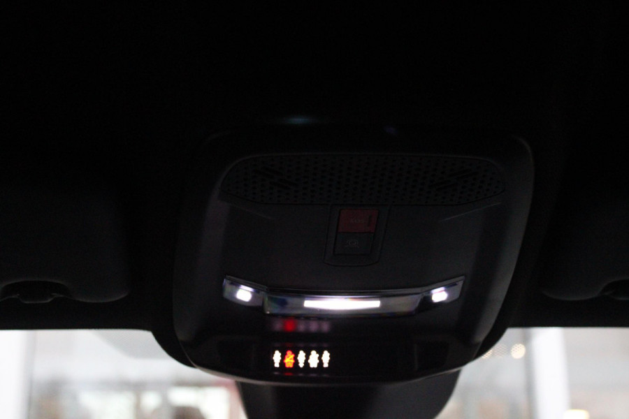 Lancia Ypsilon EDIZIONE CASSINA LIMITATA 156PK 51 kWh | WARMTEPOMP! | 3-FASE! | DRAADLOOS APPLE CARPLAY/ANDROID AUTO | DRAADLOOS TELEFOONLADER | CAMERA VOOR + ACHTER | KEYLESS ENTRY/START | DODEHOEK DETECTIE | ELEKTRISCH BEDIENBARE BESTUUDERSSTOEL MET MASSAGE FUNCTIE | ADAPTIVE CRUISE CONTROL | STOEL VERWARMING | NAVIGATIE | DAB+ RADIO |