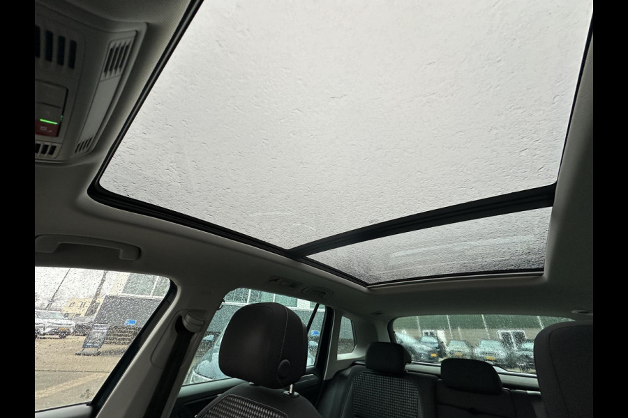 Volkswagen Tiguan 1.4 TSI eHybrid PHEV ADAPTIVE CRUISE CONTROL| PANO| STOEL + STUURVERWARMING| 360 CAMERA| PARKEER ASSISTENT| RIJKLAARPRIJS INCL. 12 MND BOVAG GARANTIE