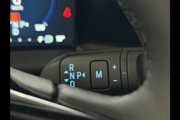 Ford Transit Custom 320 2.0 TDCI L2H1 Limited Trekhaak / Camera / Navi