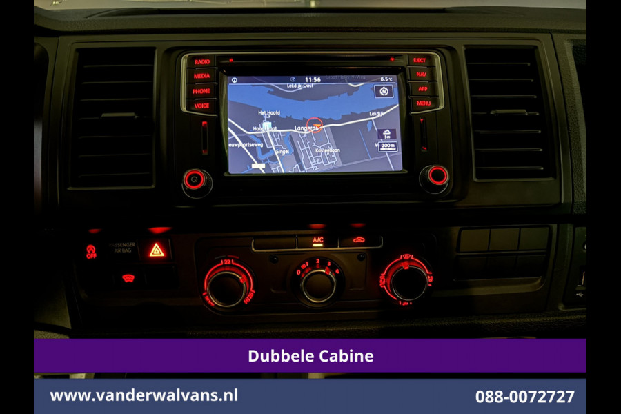 Volkswagen Transporter 2.0 TDI 150pk L2H1 Dubbele Cabine Euro6 Airco | 5-Zits | Navigatie | 2500kg Trekhaak | Apple Carplay Android Auto, Sidebars, Parkeersensoren, Achterklep