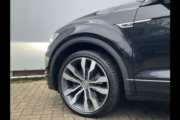 Volkswagen T-Roc 1.5 TSI R-Line Automaat Trekhaak Carplay Adap.Cruise Keyless Led NL-Auto Hoogzitter!