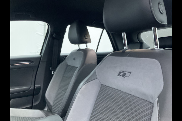 Volkswagen T-Roc 1.5 TSI R-Line Automaat Trekhaak Carplay Adap.Cruise Keyless Led NL-Auto Hoogzitter!
