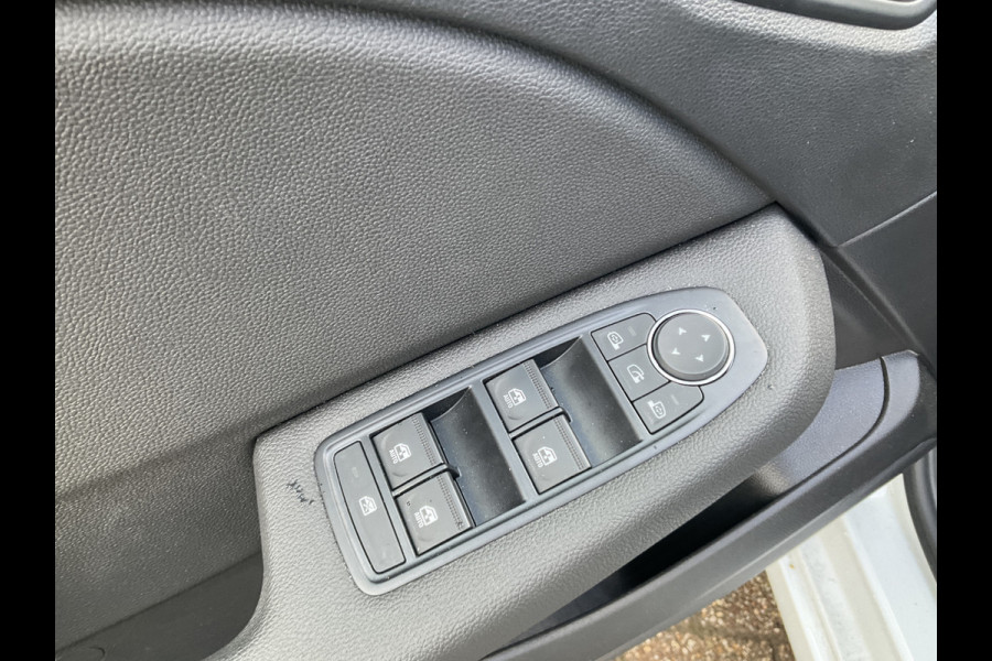 Mitsubishi Colt 1.0T MT First Edition Trekhaak Stoel/Stuurverw Adap.Cruise Led NL-Auto Voll.Onderhouden!