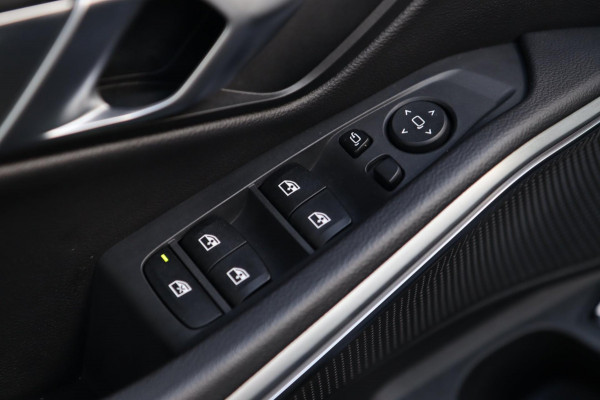 BMW 3 Serie Touring 330e M Sport / PANO / LIVE COCKPIT / CAMERA / DEALER SERVICE / STOELVERW