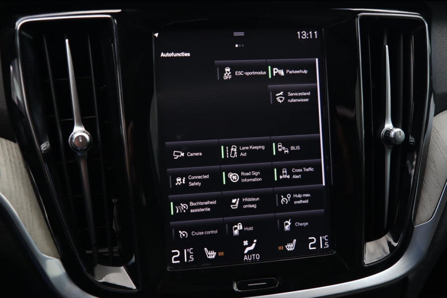 Volvo V60 2.0 T8 AWD Inscription / PANO / HK / MEMORY / ACC / KEYLESS / CAMERA