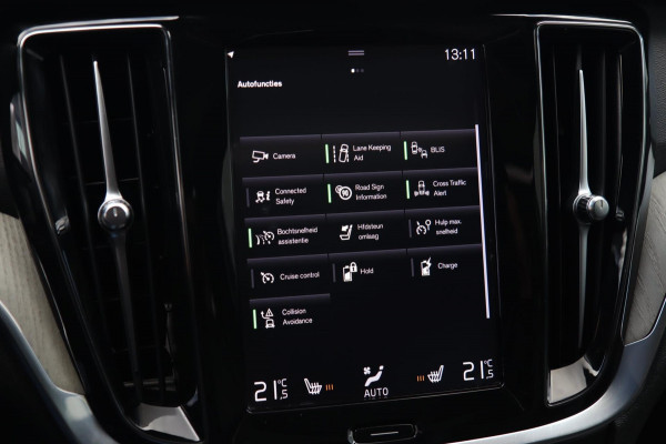 Volvo V60 2.0 T8 AWD Inscription / PANO / HK / MEMORY / ACC / KEYLESS / CAMERA