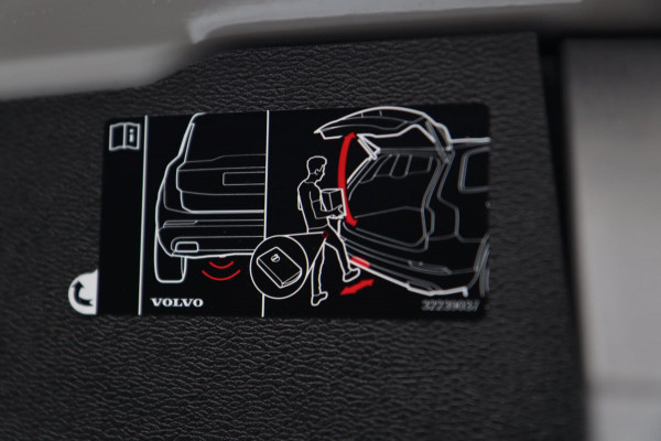 Volvo V60 2.0 T8 AWD Inscription / PANO / HK / MEMORY / ACC / KEYLESS / CAMERA