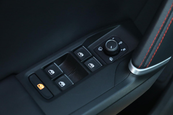 Seat Leon 1.4 TSI eHybrid PHEV FR / PANO / VIRTUAL / MEMORY / ACC / KEYLESS / CAMERA