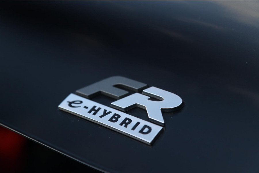 Seat Leon 1.4 TSI eHybrid PHEV FR / PANO / VIRTUAL / MEMORY / ACC / KEYLESS / CAMERA