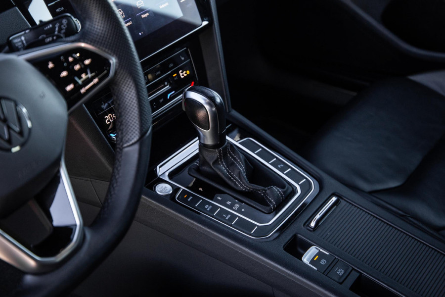 Volkswagen Arteon 1.4 TSI eHybrid R-Line Business CARPLAY / LEER / CAMERA / MEMMORY / LED / STOELVERWARMING