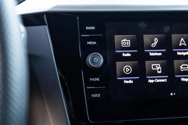 Volkswagen Arteon 1.4 TSI eHybrid R-Line Business CARPLAY / LEER / CAMERA / MEMMORY / LED / STOELVERWARMING