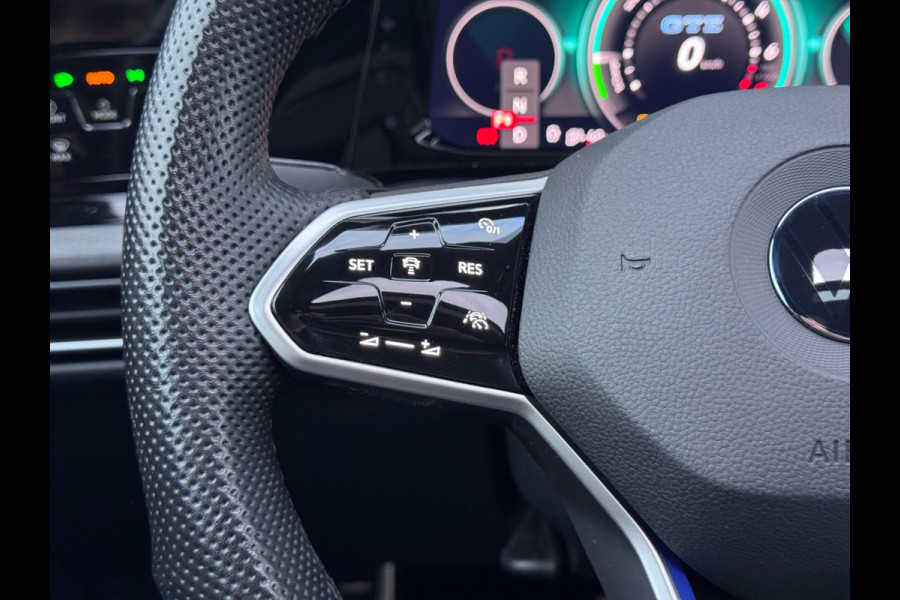 Volkswagen Golf 1.4 eHybrid GTE Pano/Matrix/Blindspot