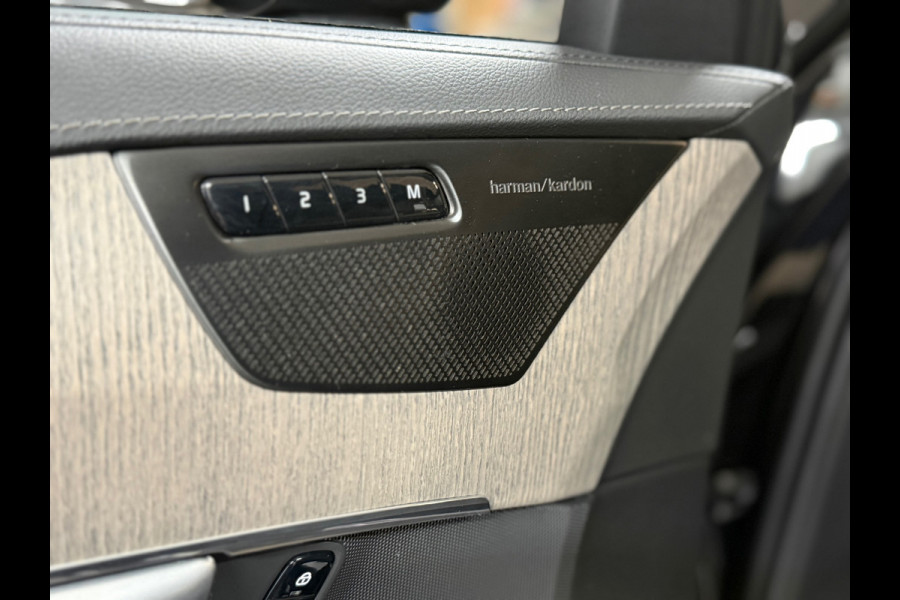 Volvo XC90 T8 Recharge AWD Ultimate Bright | Facelift |Pano | 7p | H/K Premium Sound | Massage | Licht Pakket | Winter Pakket