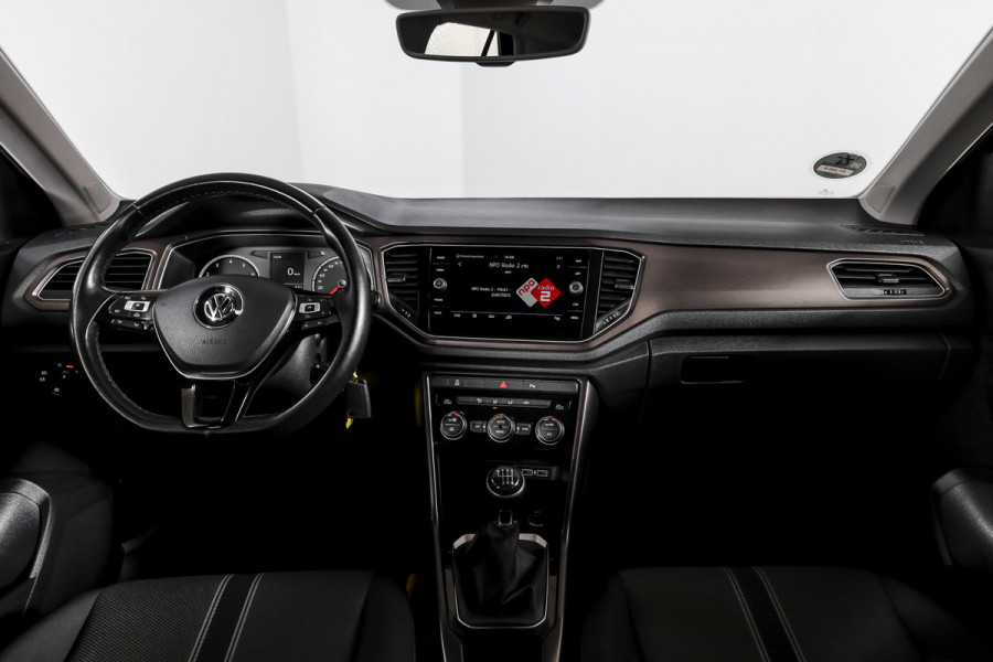 Volkswagen T-Roc 1.5 TSI Style 150 PK Orig. NL | Afn. Trekhaak | Adapt. Cruise | PDC | NAV + App. Connect | ECC | LM 16" |