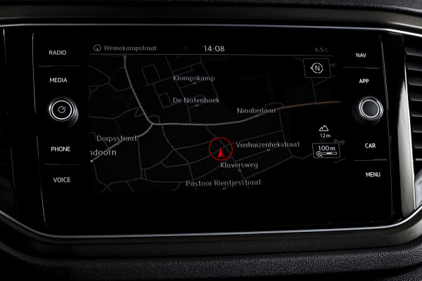 Volkswagen T-Roc 1.5 TSI Style 150 PK Orig. NL | Afn. Trekhaak | Adapt. Cruise | PDC | NAV + App. Connect | ECC | LM 16" |