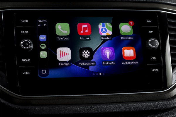 Volkswagen T-Roc 1.5 TSI Style 150 PK Orig. NL | Afn. Trekhaak | Adapt. Cruise | PDC | NAV + App. Connect | ECC | LM 16" |