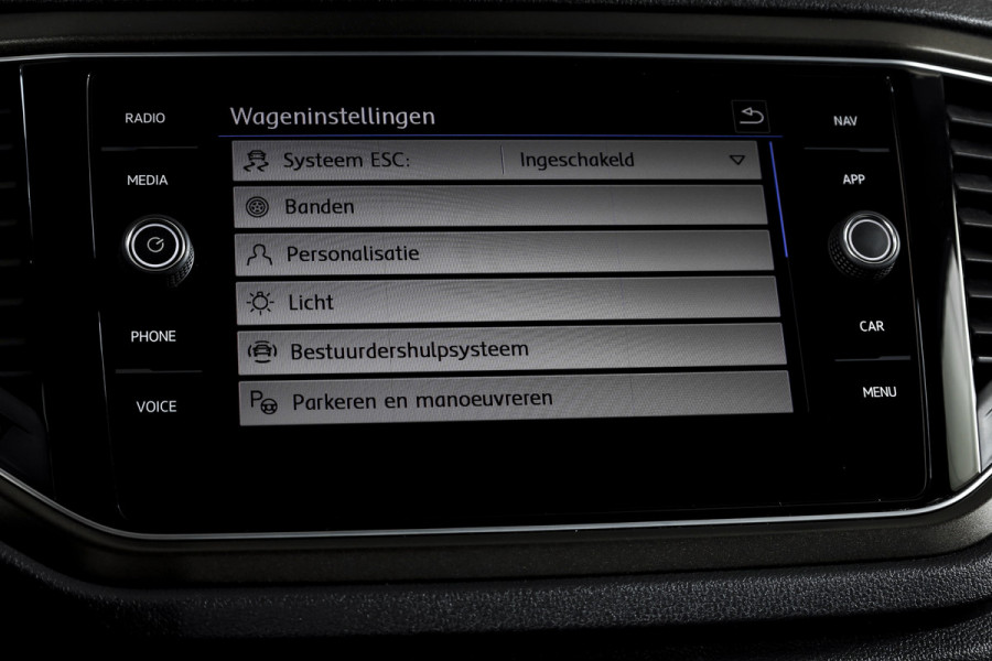 Volkswagen T-Roc 1.5 TSI Style 150 PK Orig. NL | Afn. Trekhaak | Adapt. Cruise | PDC | NAV + App. Connect | ECC | LM 16" |