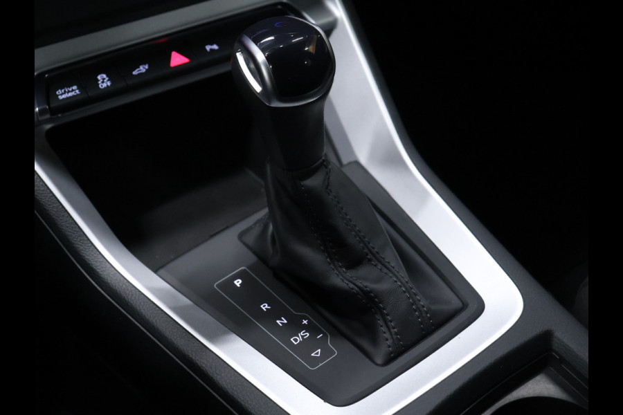 Audi Q3 Sportback 45 TFSI e Advanced Edition [APPLE CARPLAY, ANDROID AUTO, VIRTUAL COCKPIT, PDC VOOR+ACHTER, ELEKTRISCHE KOFFERKLEP, NIEUWSTAAT]