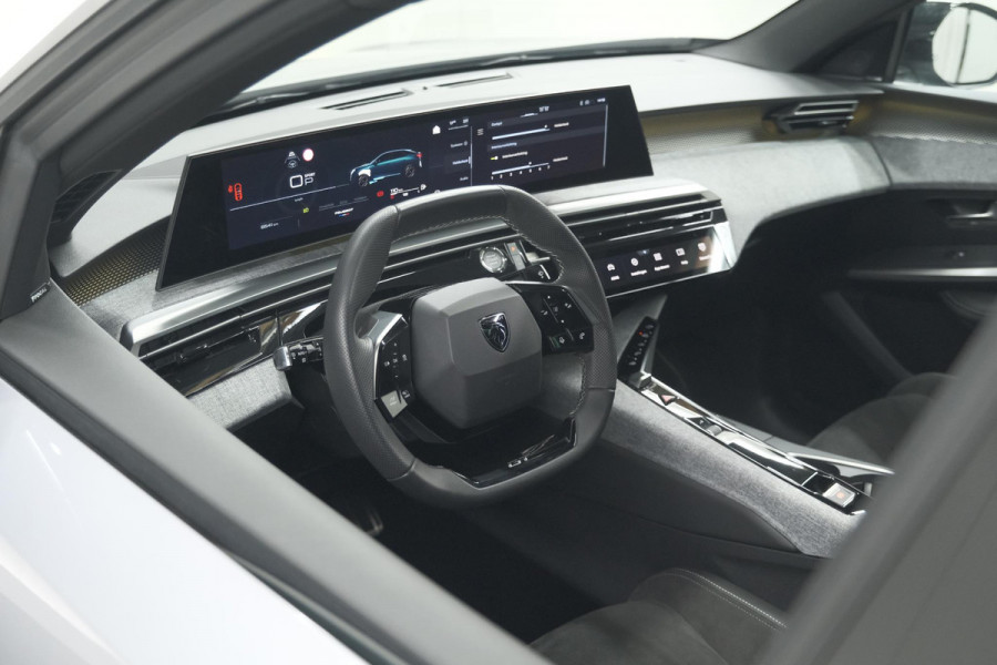 Peugeot 3008 1.2 Hybrid 136 GT | Panoramdak | 360 Camera | Stoelverwarming | Elektrische Kofferklep | Allseason Banden