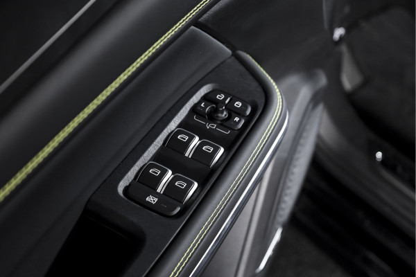 Lynk & Co 01 1.5 More | S/K-panodak | Dig. Cockpit | Stoel-+Stuurverw. | 360 Camera | Adapt. Cruise | Memory | Elek. klep | LM 20" |