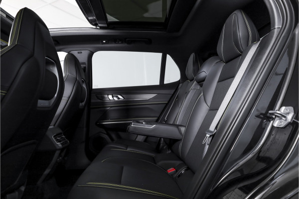 Lynk & Co 01 1.5 More | S/K-panodak | Dig. Cockpit | Stoel-+Stuurverw. | 360 Camera | Adapt. Cruise | Memory | Elek. klep | LM 20" |