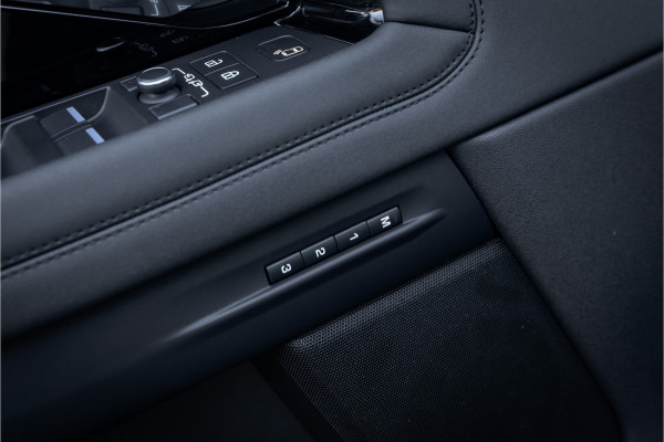 Land Rover Range Rover Evoque 2.0 D200 AWD R-Dynamic SE Pano - 20'' - Black Pack