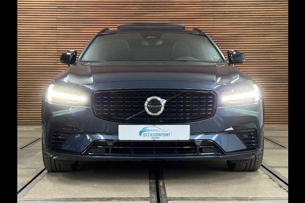 Volvo V90 T6 Recharge AWD R-Design Ultra Black | FaceLift | Pano | ILS Licht-Pakket | Comfort-Pakket | Parkeerassistent-Pakket |